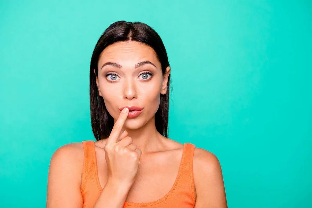 أحمر شفاه موضة 2022