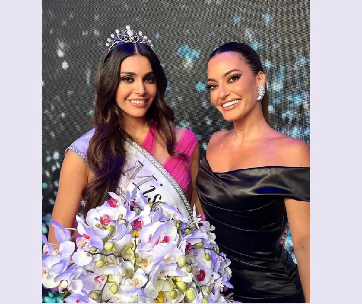 مجوهرات النجمات في حفل ملكة جمال 2022-الصورة من حساب كارن وازن