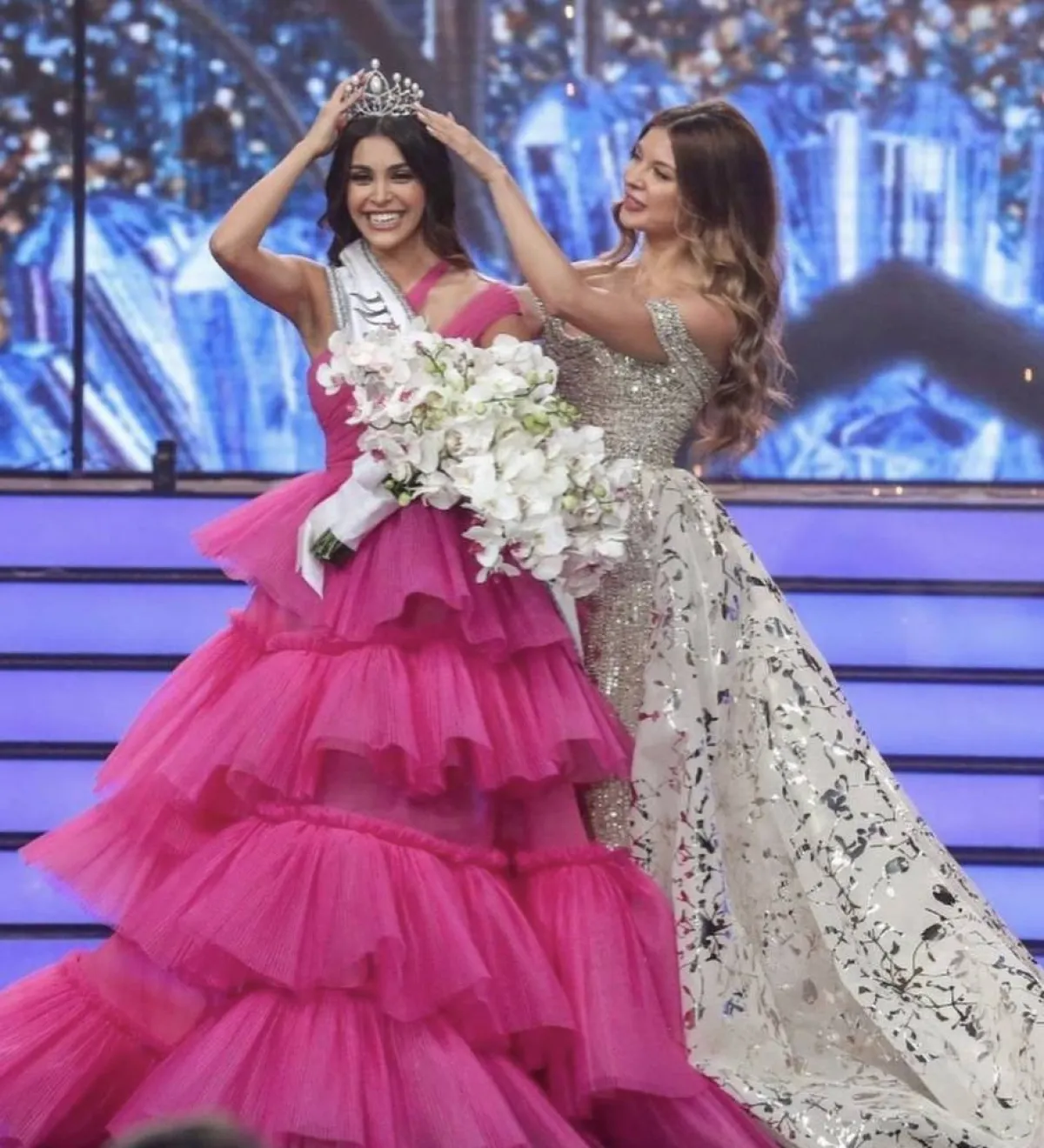 ملكة جمال لبنان ياسمينا زيتون