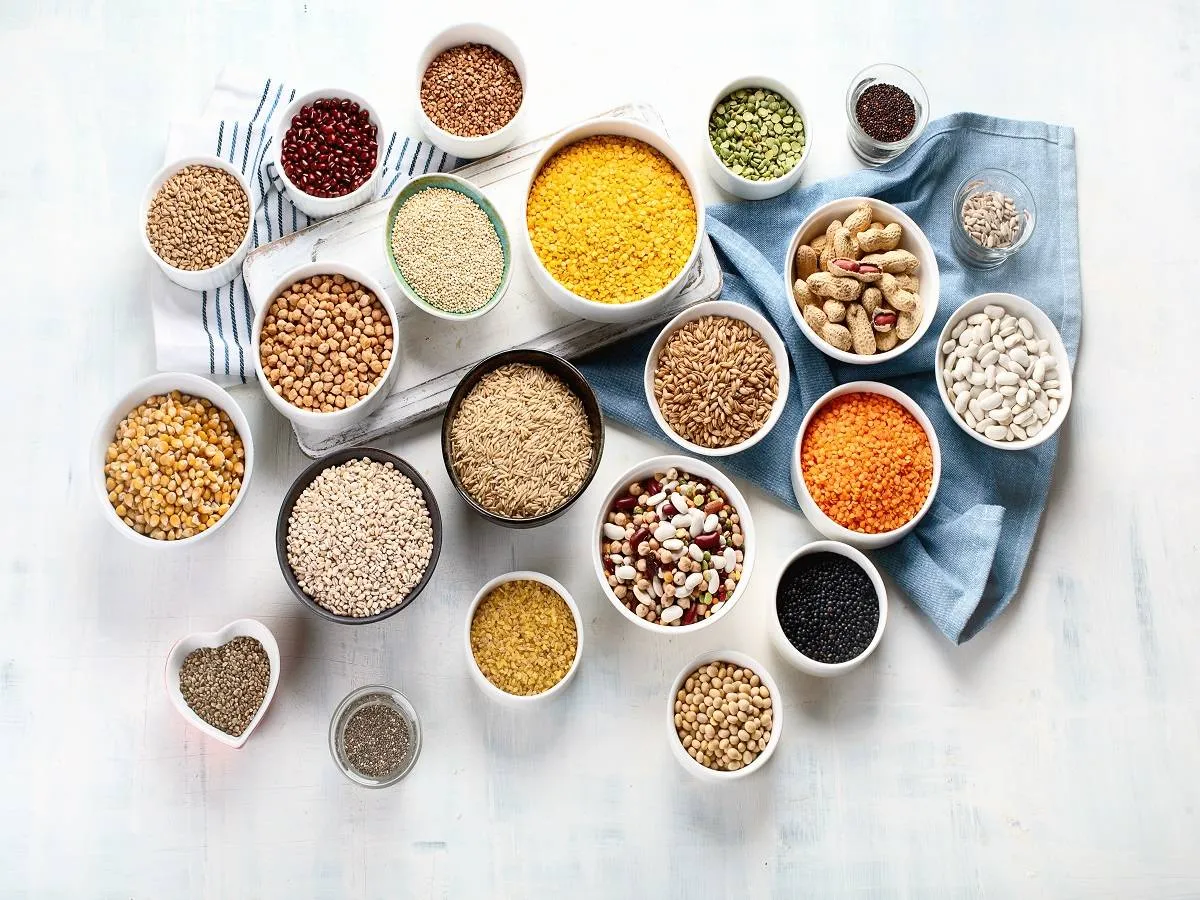 صورة لمجموعة مختلفة من أنواع البقول