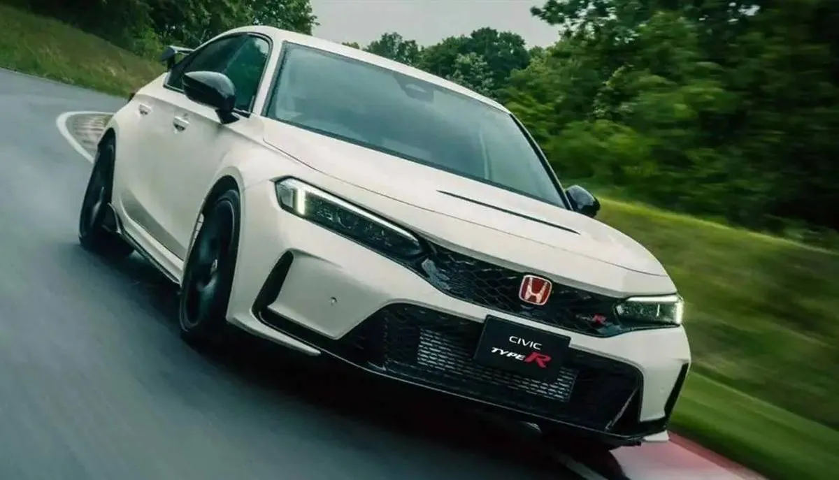 هوندا تزيح الستار عن سيارة سيفيك تايب آر 2023 الجديدة