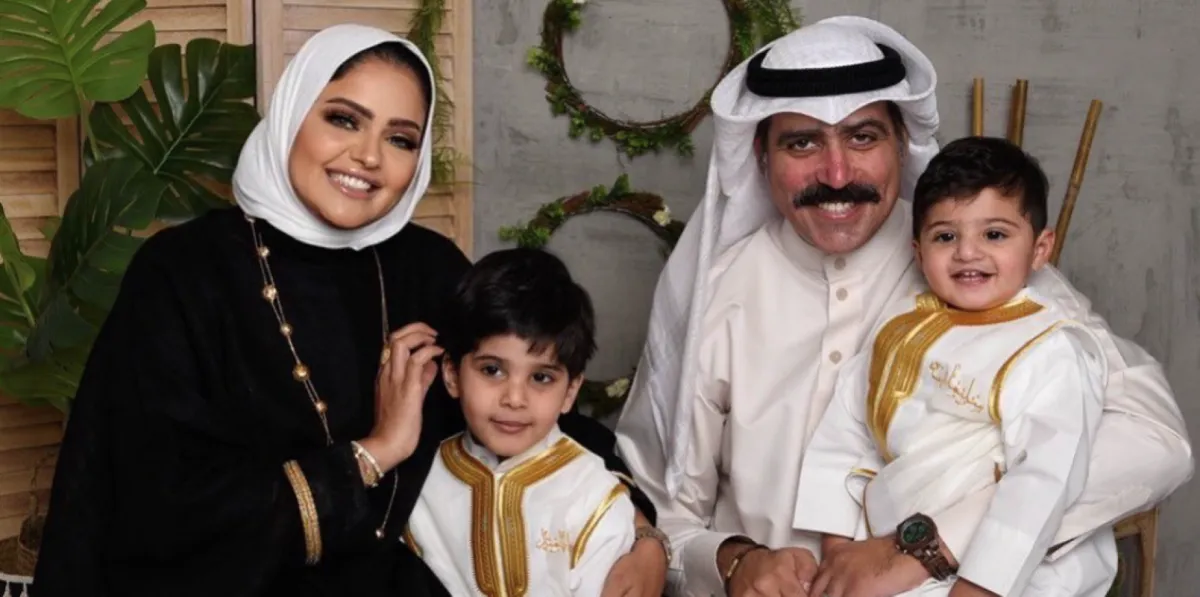 حبيبة العبدالله- مع زوجها وابنائها الصورة من حسابها على الانستغرام