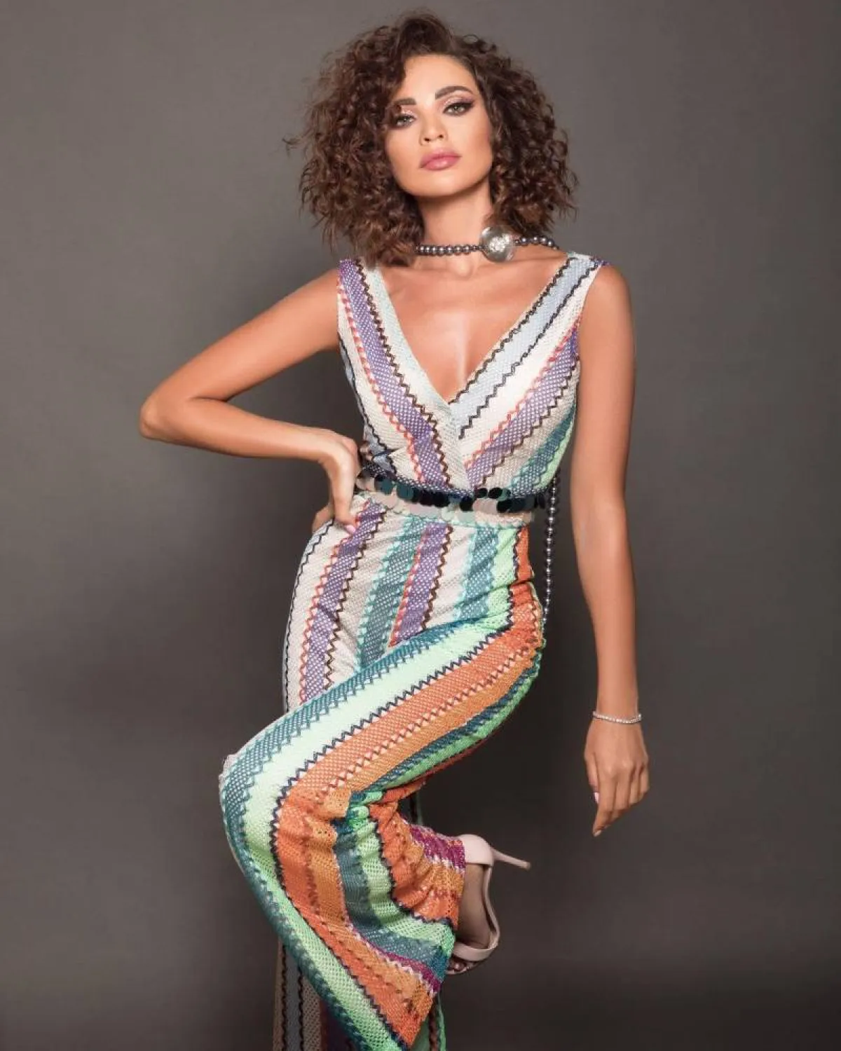 داليدا خليل بجمبسوت كلاسيكية ملونة 