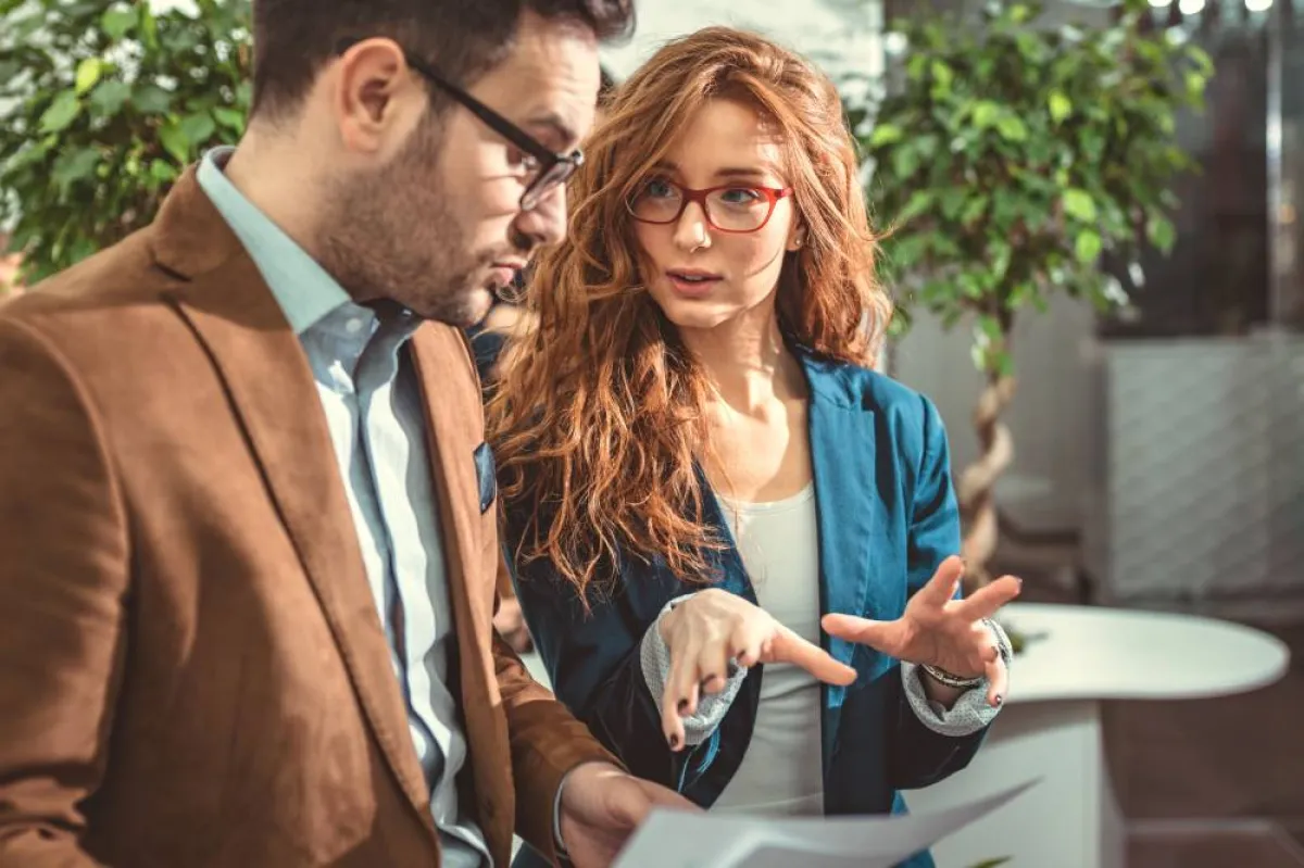 قبل بداية العام، يجب الاجتماع مع رئيسك في العمل لمناقشة أهدافك المهنية 