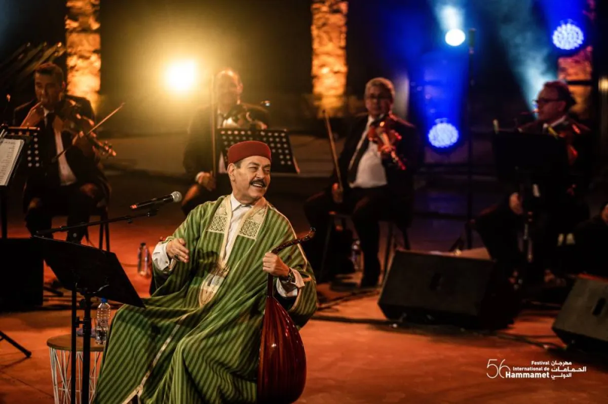 لطفي بوشناق في حفلته في مهرجان الحمامات - الصورة من موقع المهرجان على الفيسبوك