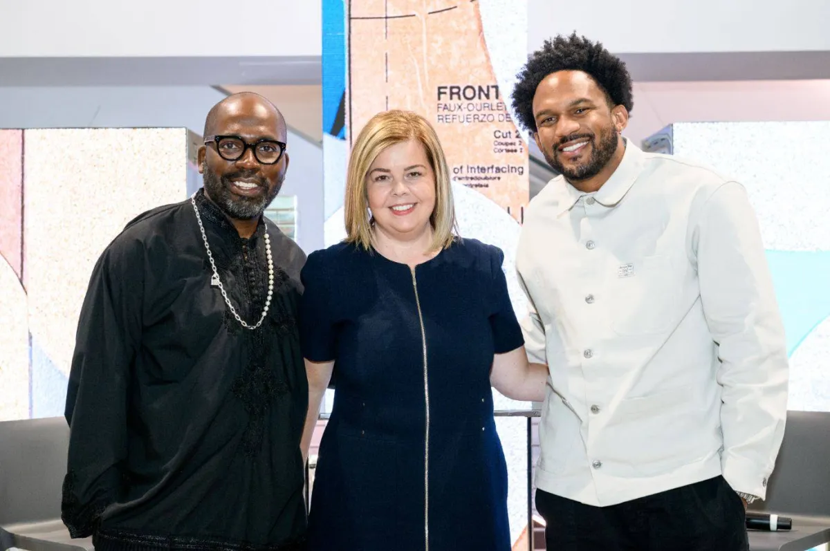 تحت شعار "جميعنا نشرق" وبالتعاون مع ديريك آدم.. تيفاني أند كو Tiffany & Co تطلق منصة تأثيرية لدعم الفنانين 