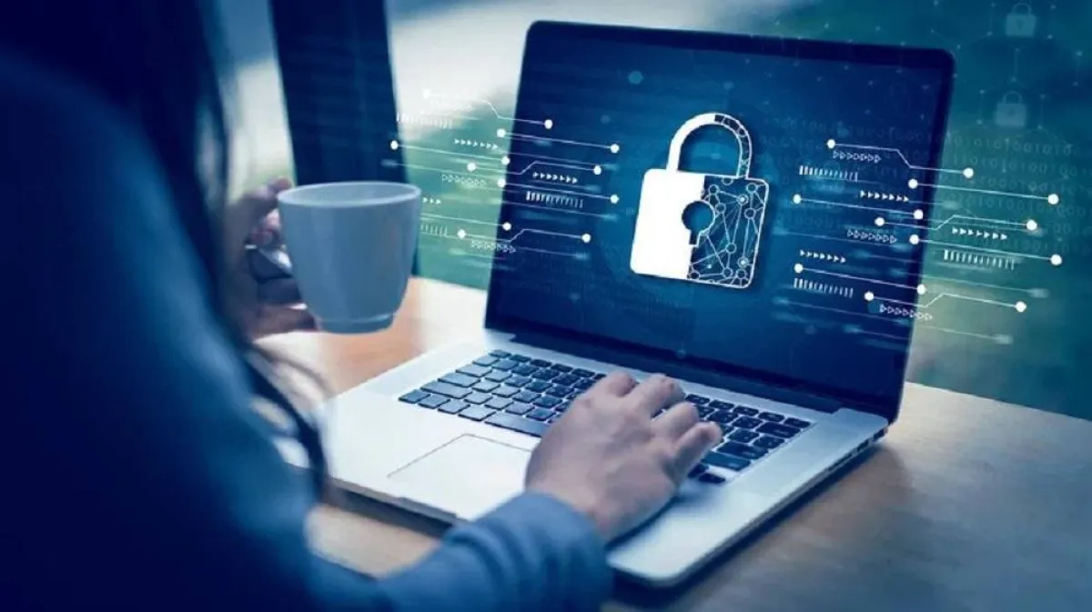 صورة حماية الكمبيوتر من التجسس