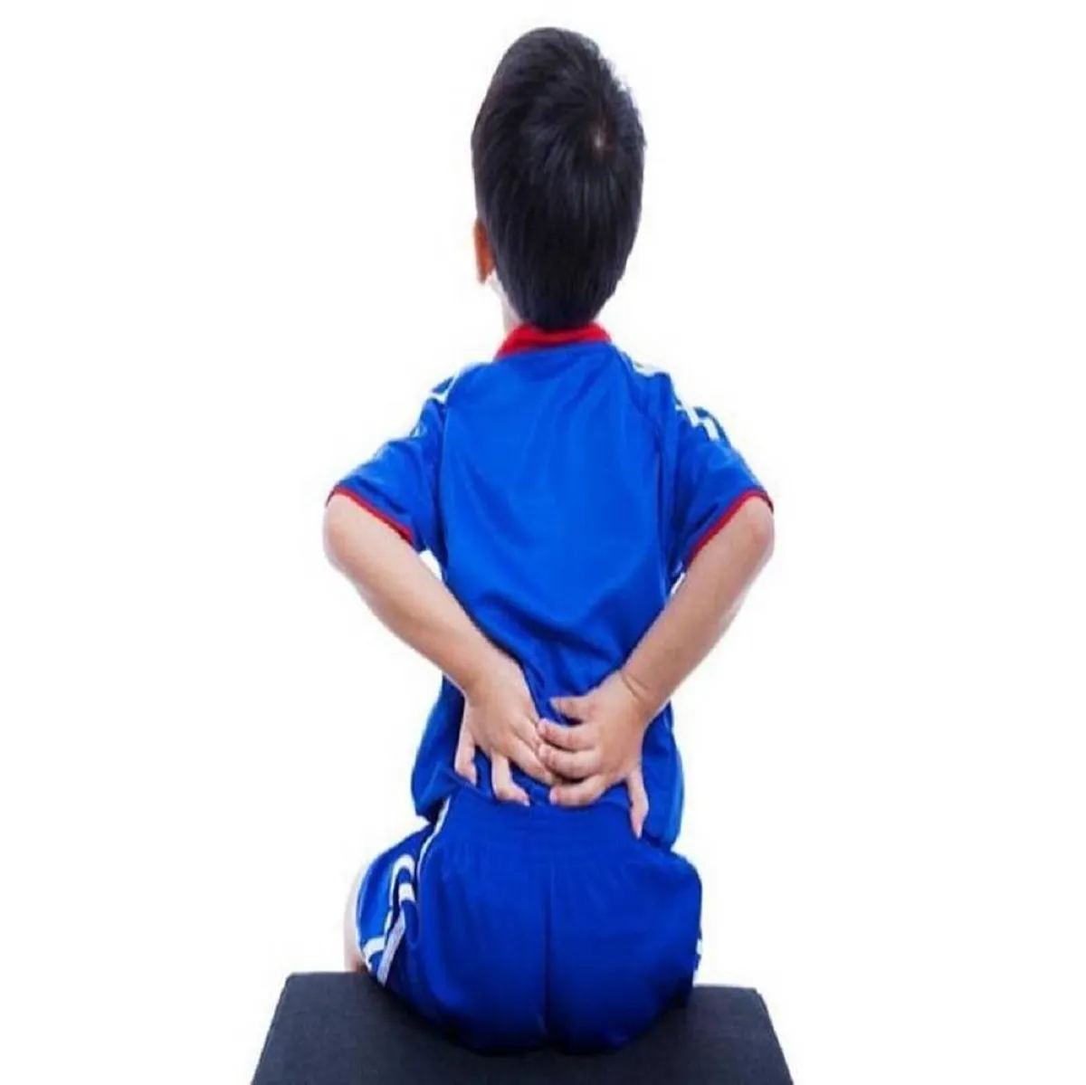 صورة لطفل يتألم