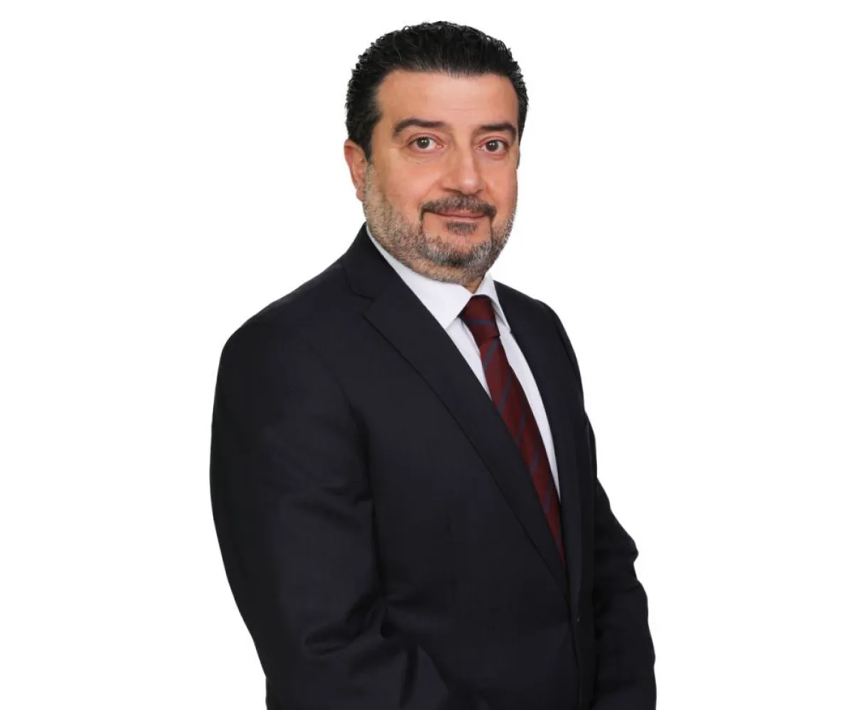 صورة الدكتور مروان كامل، اختصاصي طب النساء والولادة