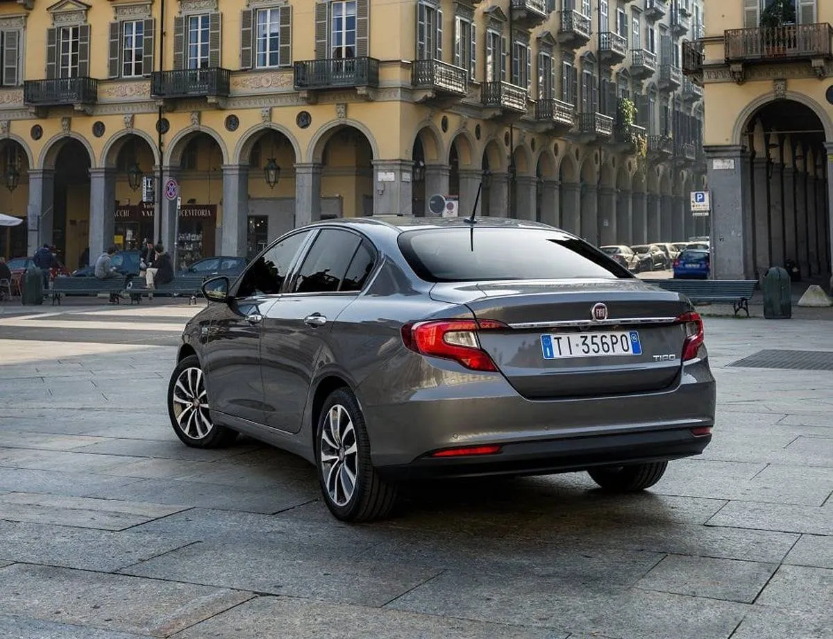 تغريم سائقة سيارة بستة ملايين يورو لأنها أوقفت سيارتها بشكل غير صحيح