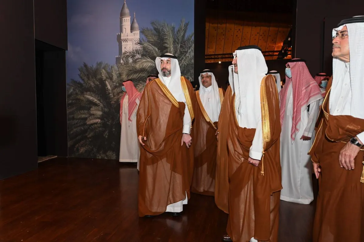    أمير المنطقة الشرقية يدشن معرض الهجرة بمركز إثراء الظهران                                                                                                                                                                                          أمير المنطقة الشرقية يدشن معرض الهجرة بمركز إثراء الظهران