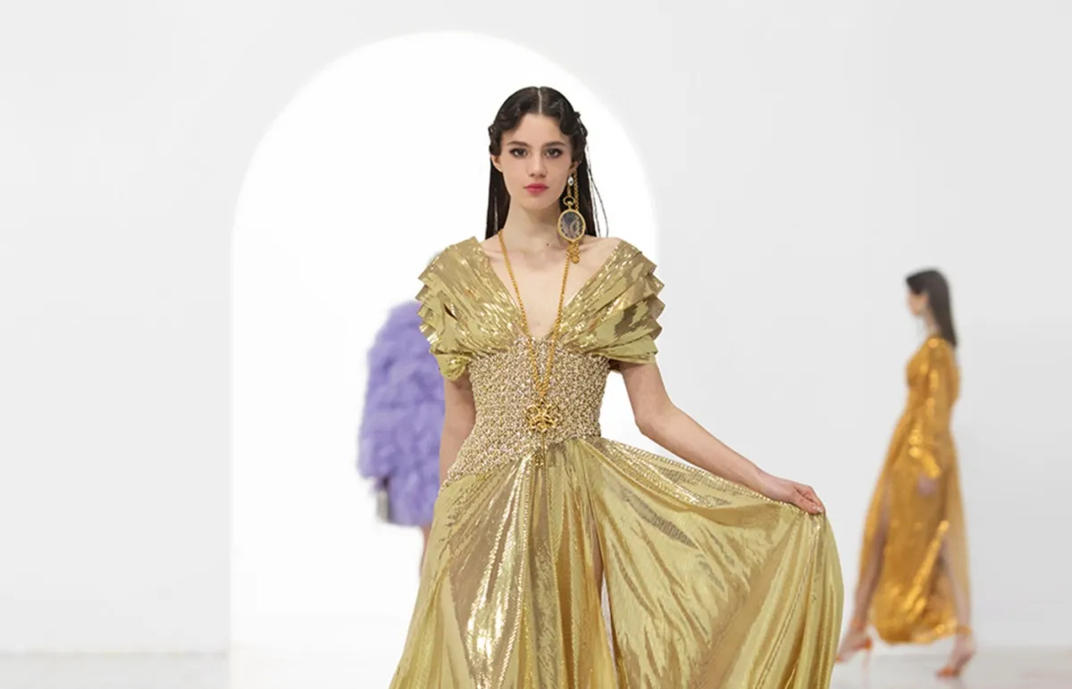 فساتين سهرة ميتاليك لوصيفات العروس