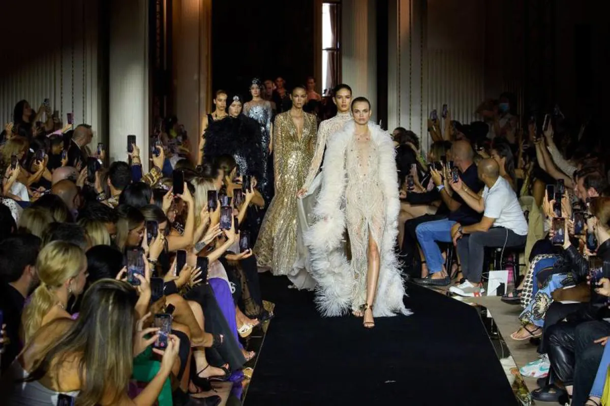 من عرض زهير مراد Zuhair Murad- الصورة من موقع IMAXtree