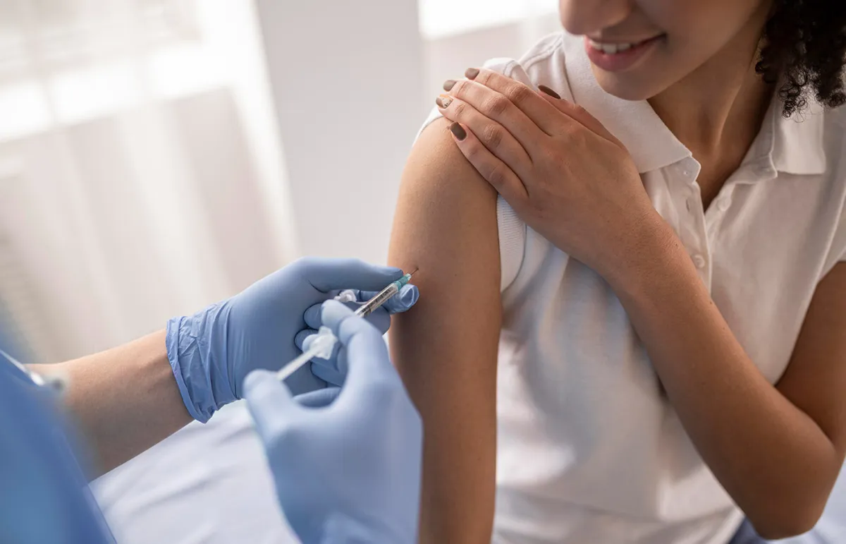 لقاح أسترازينيكا المعدّل بات جاهزاً.. بادروا إلى تحصين أنفسكم من كوفيد-19