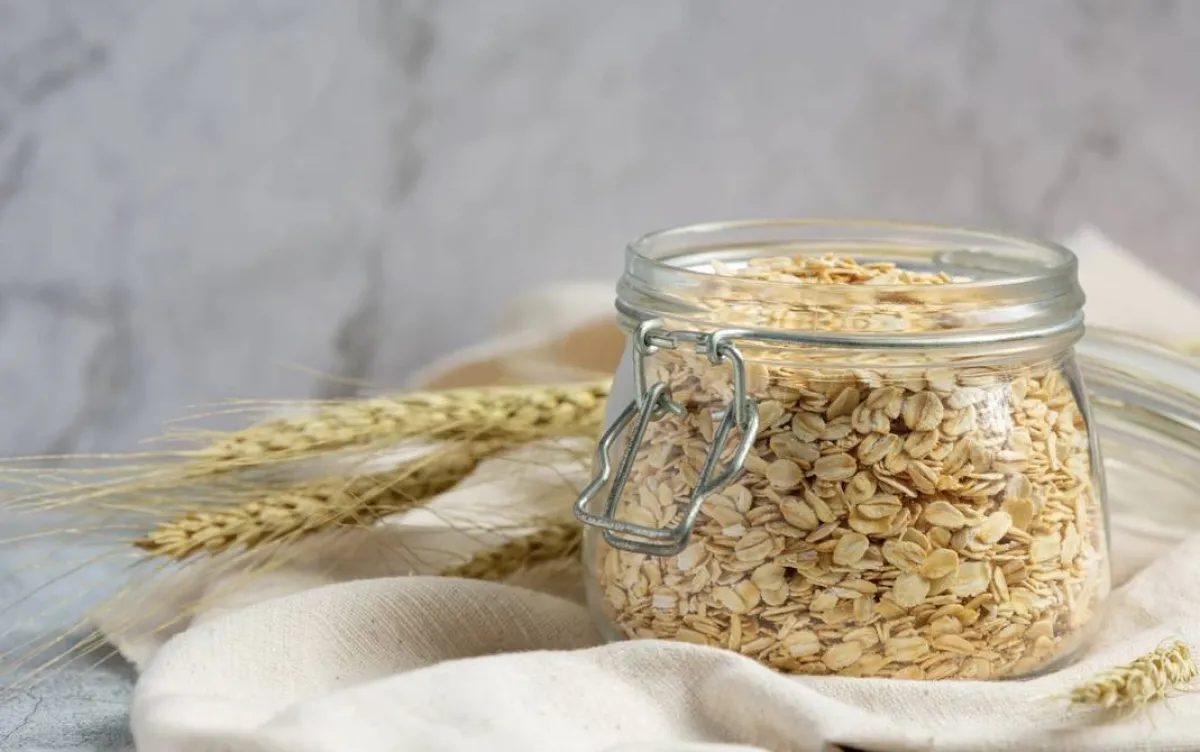 الشوفان لندبات حب الشباب