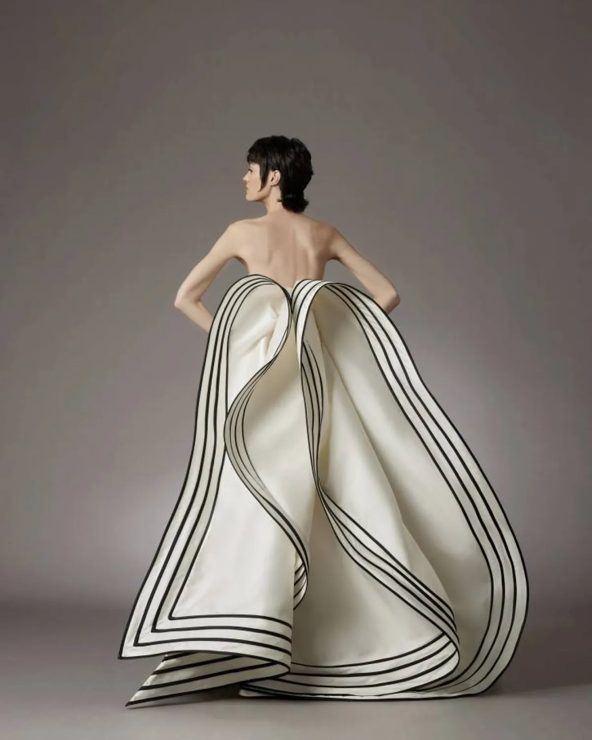 فستان زفاف من ريفا 