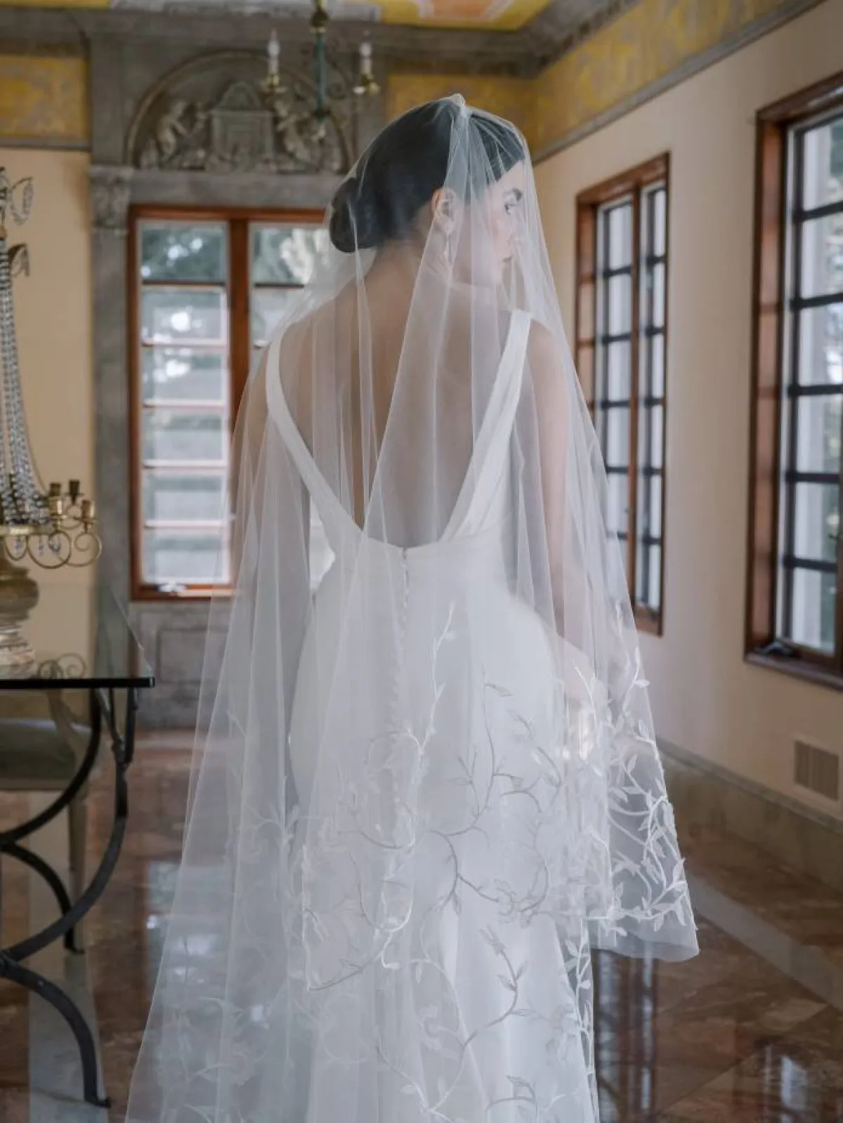 فستان زفاف من آن بارج 