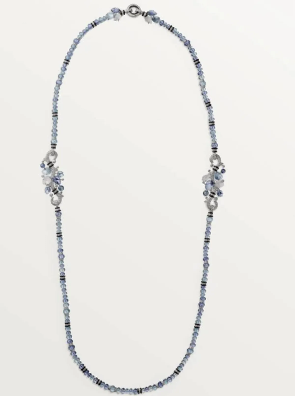 قلادة حجر القمر من كارتييه Cartier 