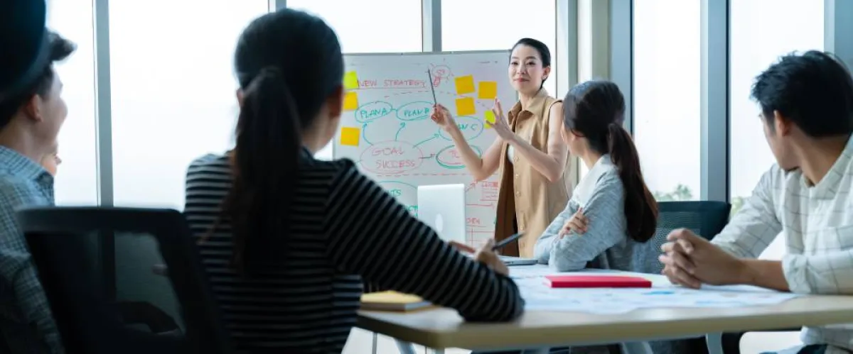 إنّ غالبية طلاب الأعمال يتعلمون استخدام أدوات تكنولوجيا المعلومات 