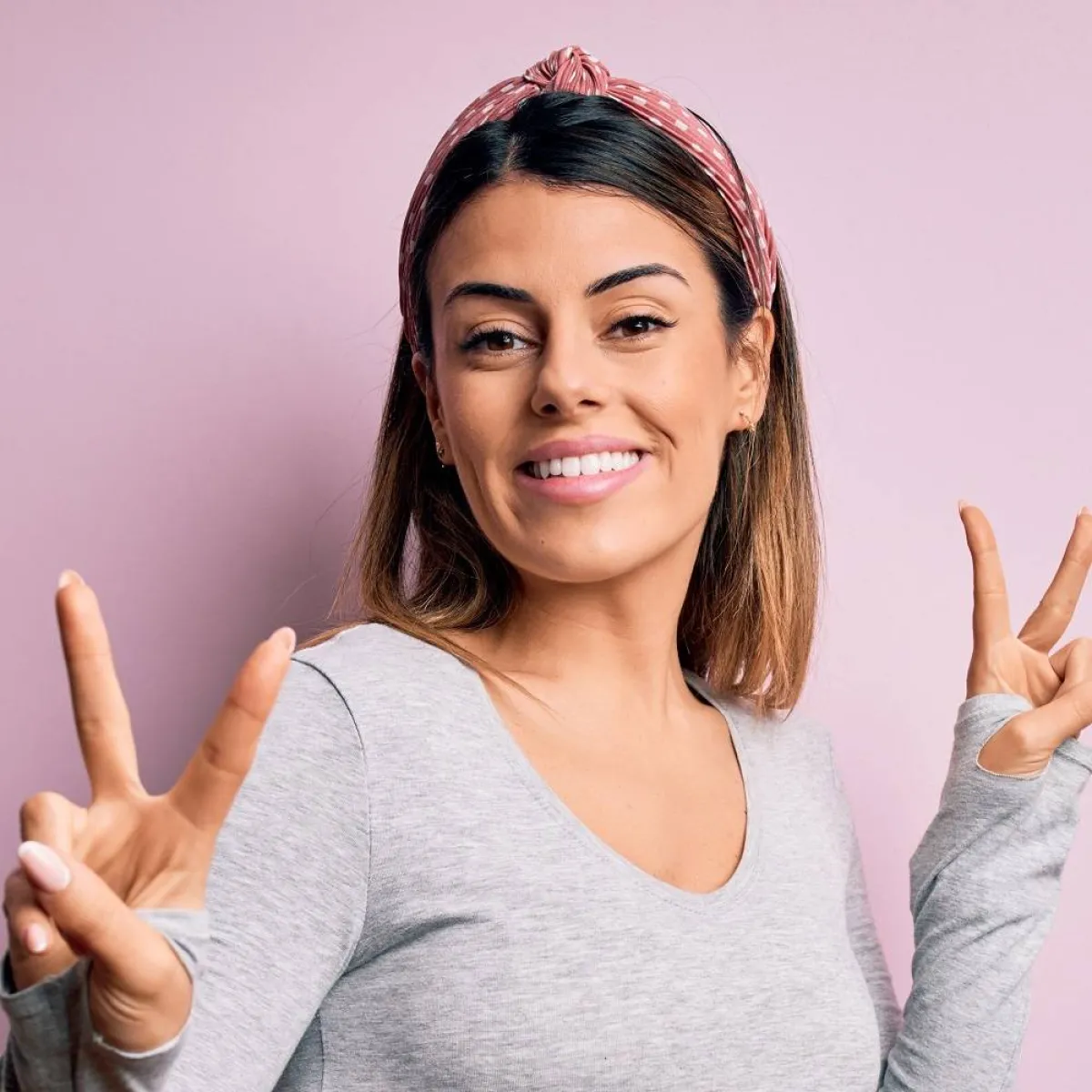 صورة تعبيرية لامرأة سعيدة