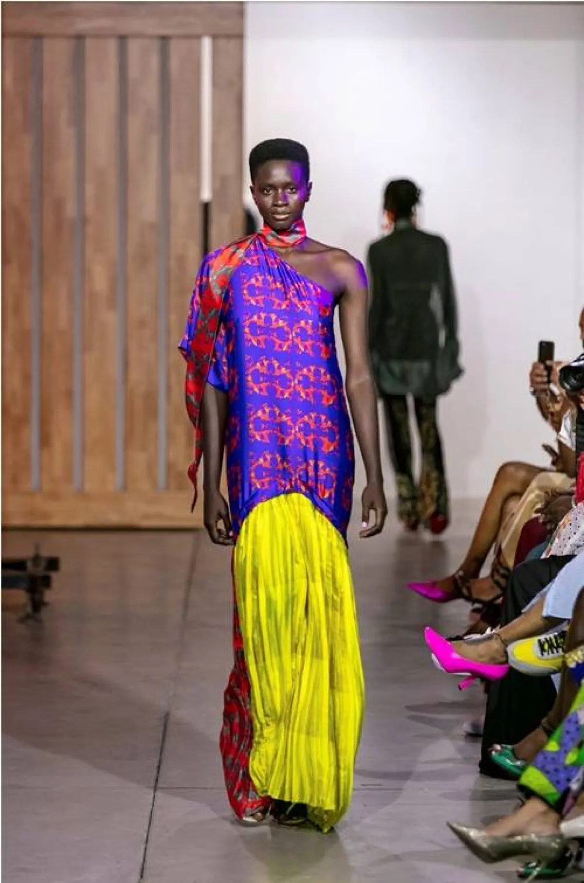 فستان بكتف واحد من ليزا فولاويو «Lisa Folawiyo»