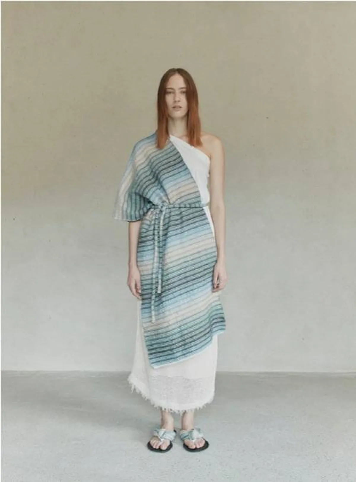 بلايز بكتف واحد من فيرسو «Verso»