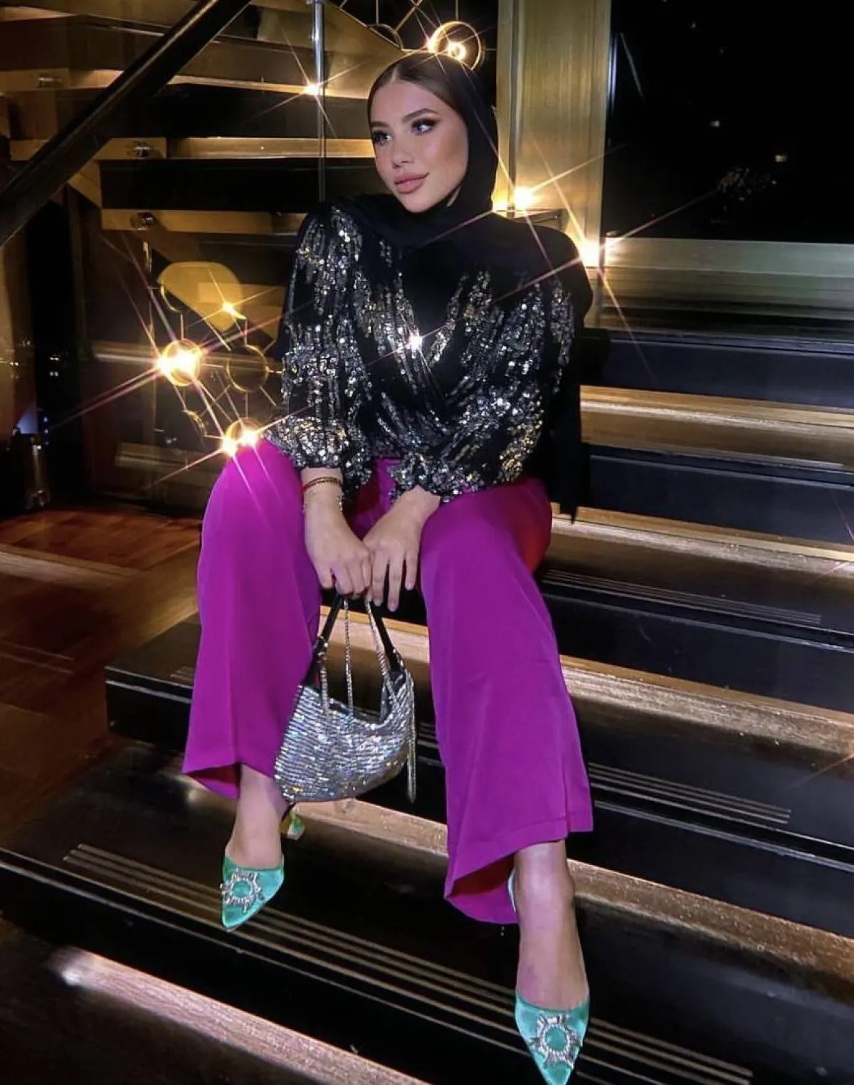 القميص اللامع من رهف الشامي