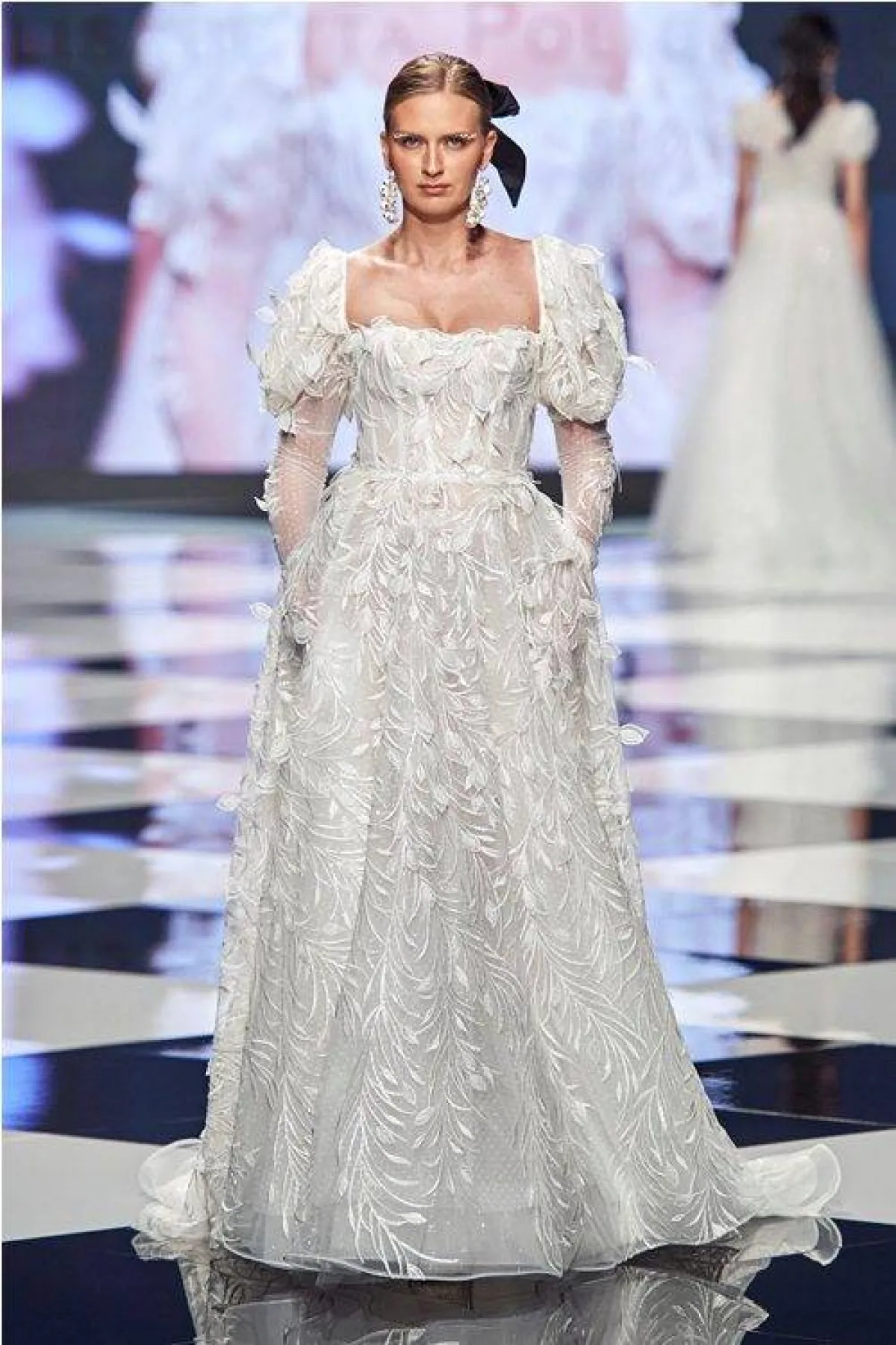 فستان زفاف مطرّز، من إليزابيتا بولينيانو Elisabetta Polignano