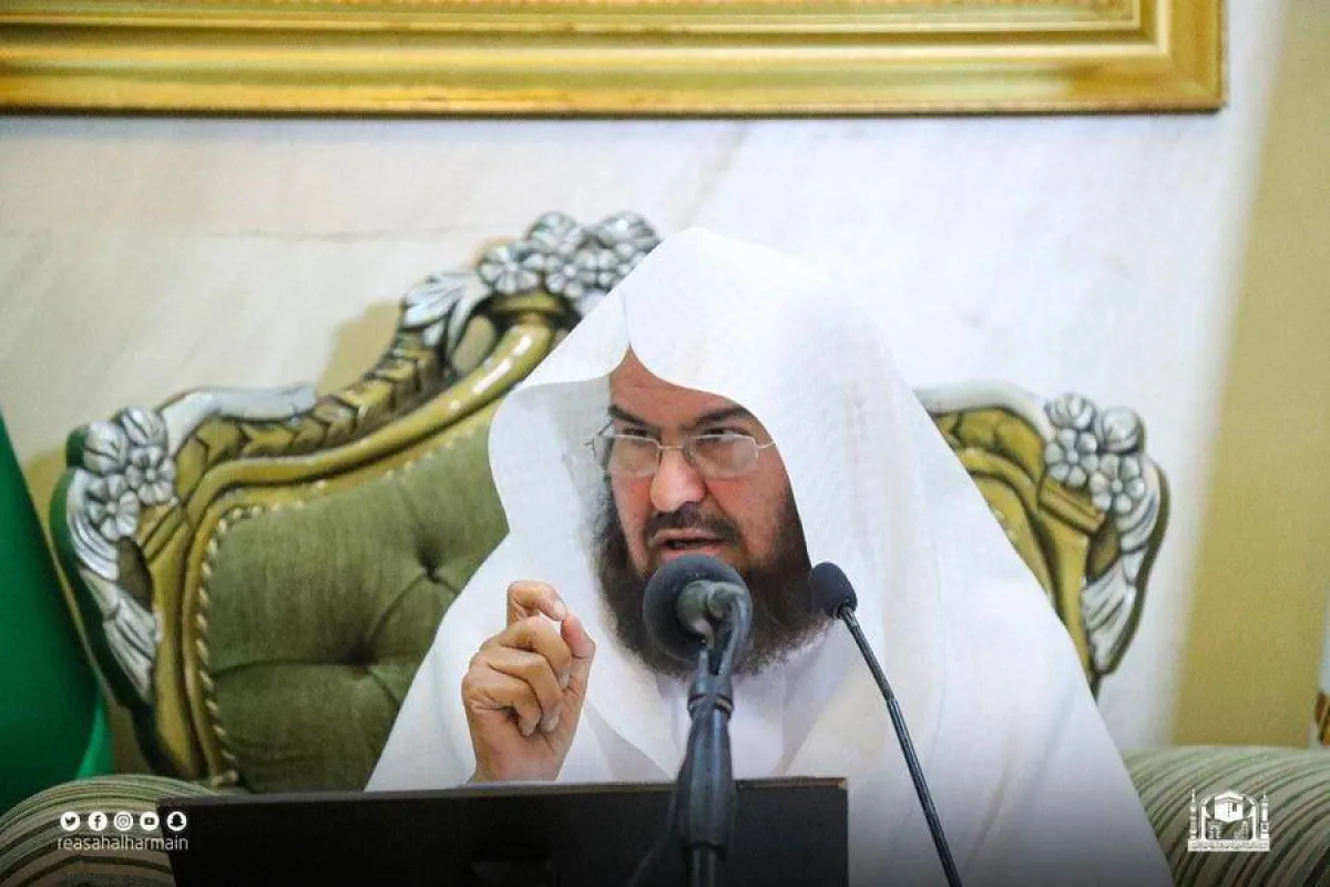      الشيخ السديس - الصورة من حساب رئاسة شؤون الحرمين على تويتر 