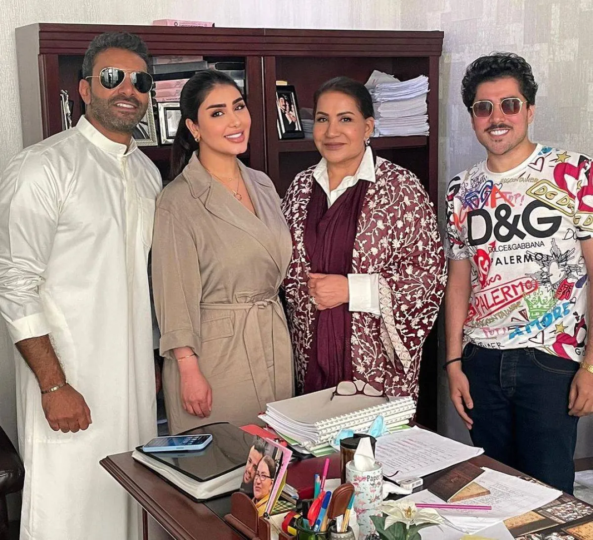 هناي الكندري برفقة سعاد عبد الله - صورة من صفحتها الرسمية على انستغرام