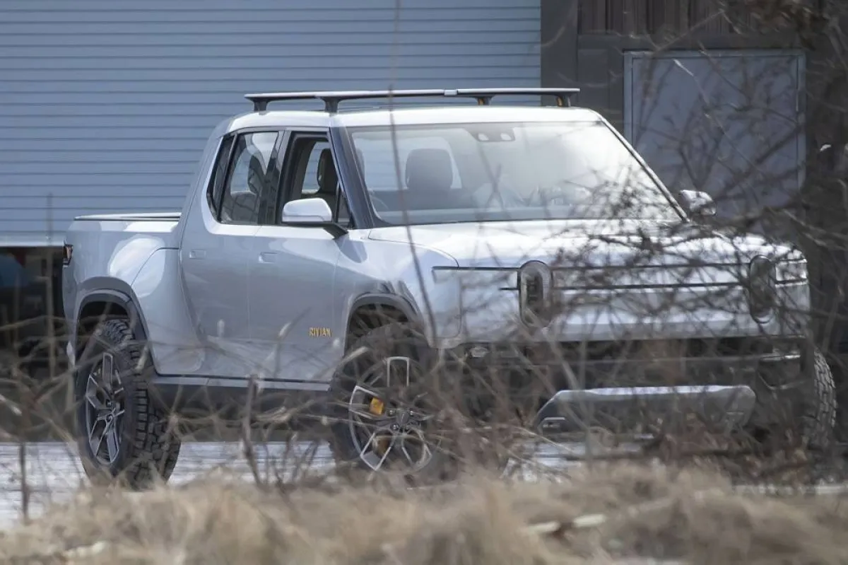 ريفيان تنطلق إلى الطرق الوعرة ب SUV كهربائية