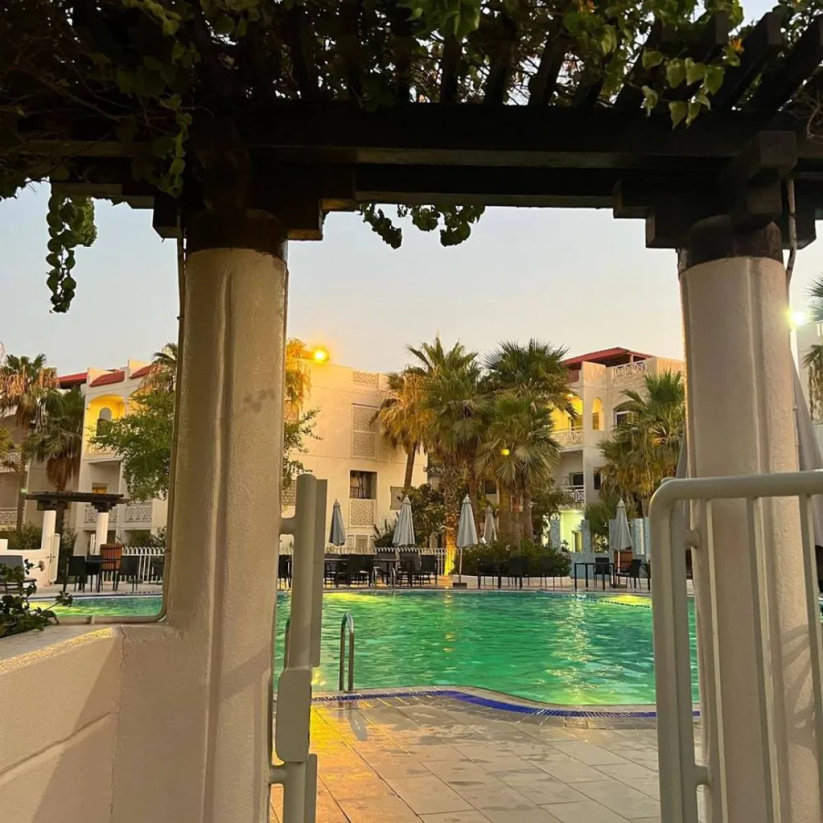 الدكتورة خلود تقضى عطلتها في أحد المنتجعات - صورة من حسابها على إنستجرام