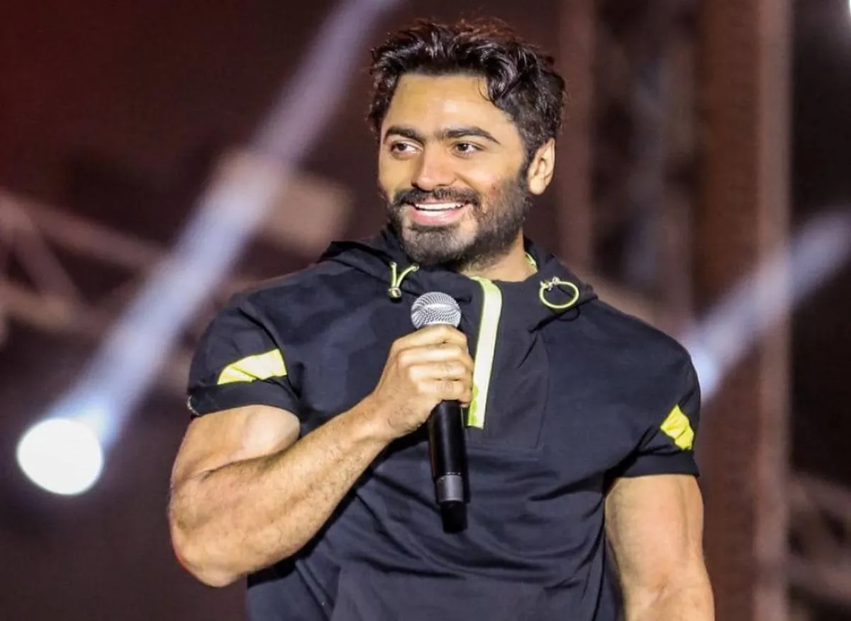 تامر حسني - صورة من حسابه على فيسبوك