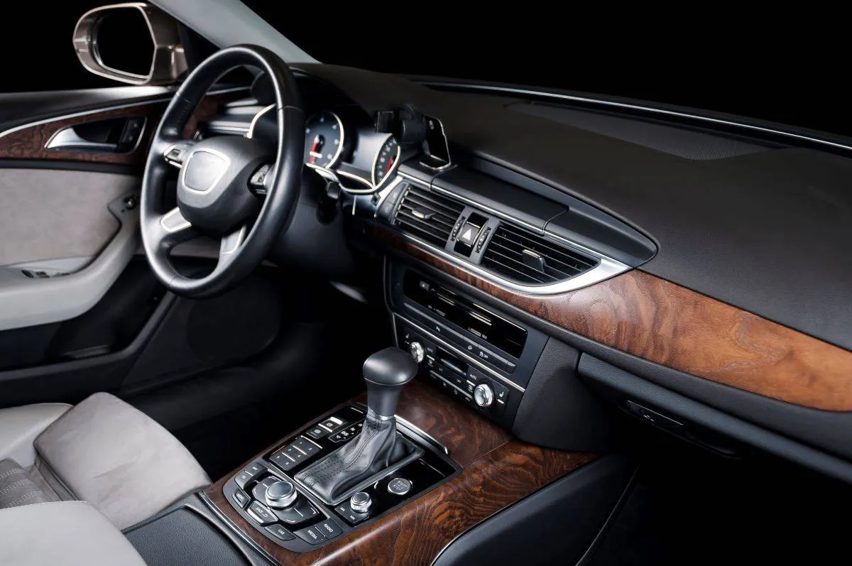 كيفية الحفاظ على طبلون السيارة من التشقق