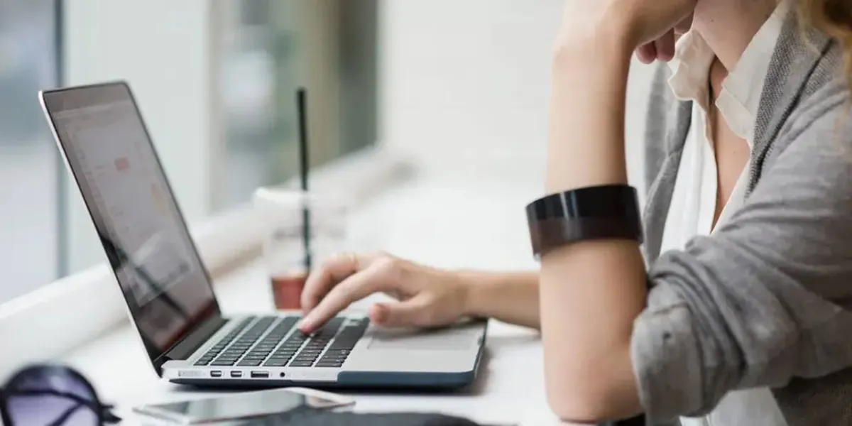 كيفية الانتقال إلى وضع ملء الشاشة في Google Chrome على جهاز Mac أو الكمبيوتر الشخصي