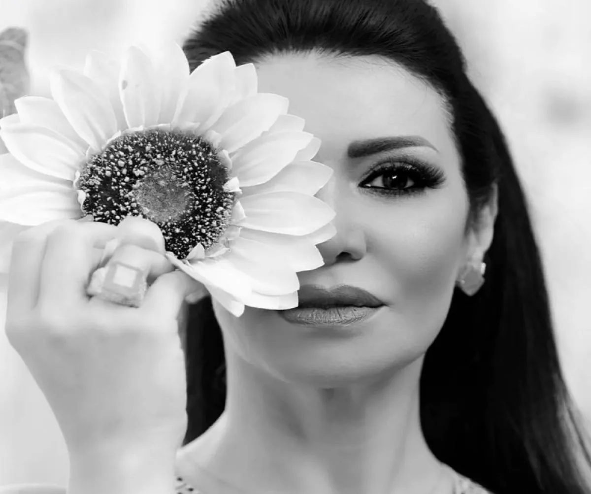 لقاء سويدان - صورة من حسابها على فيسبوك