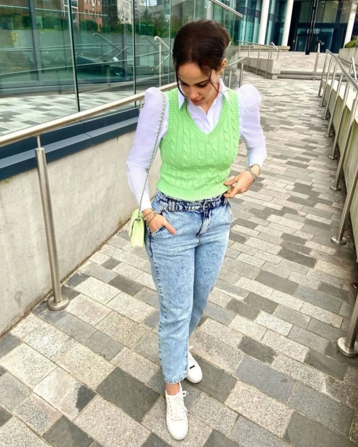 نور عمرو دياب بفيست كاجوال 