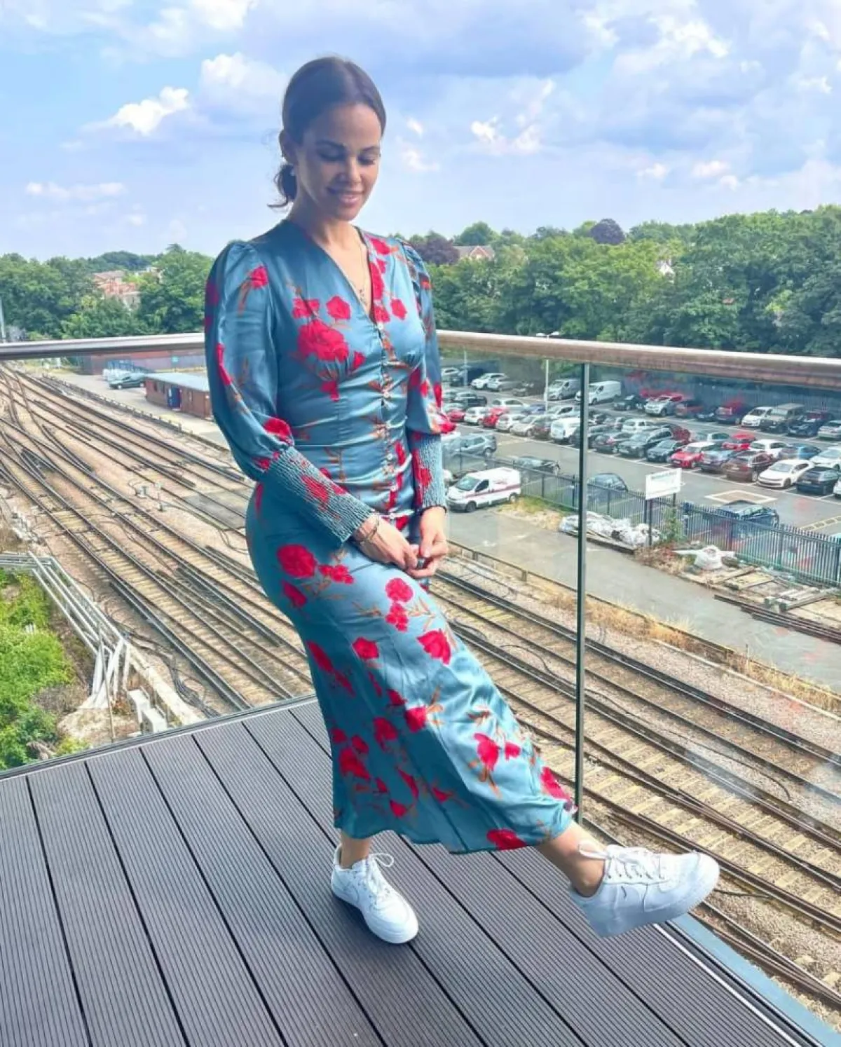 نور عمرو دياب بفستان كاجوال 