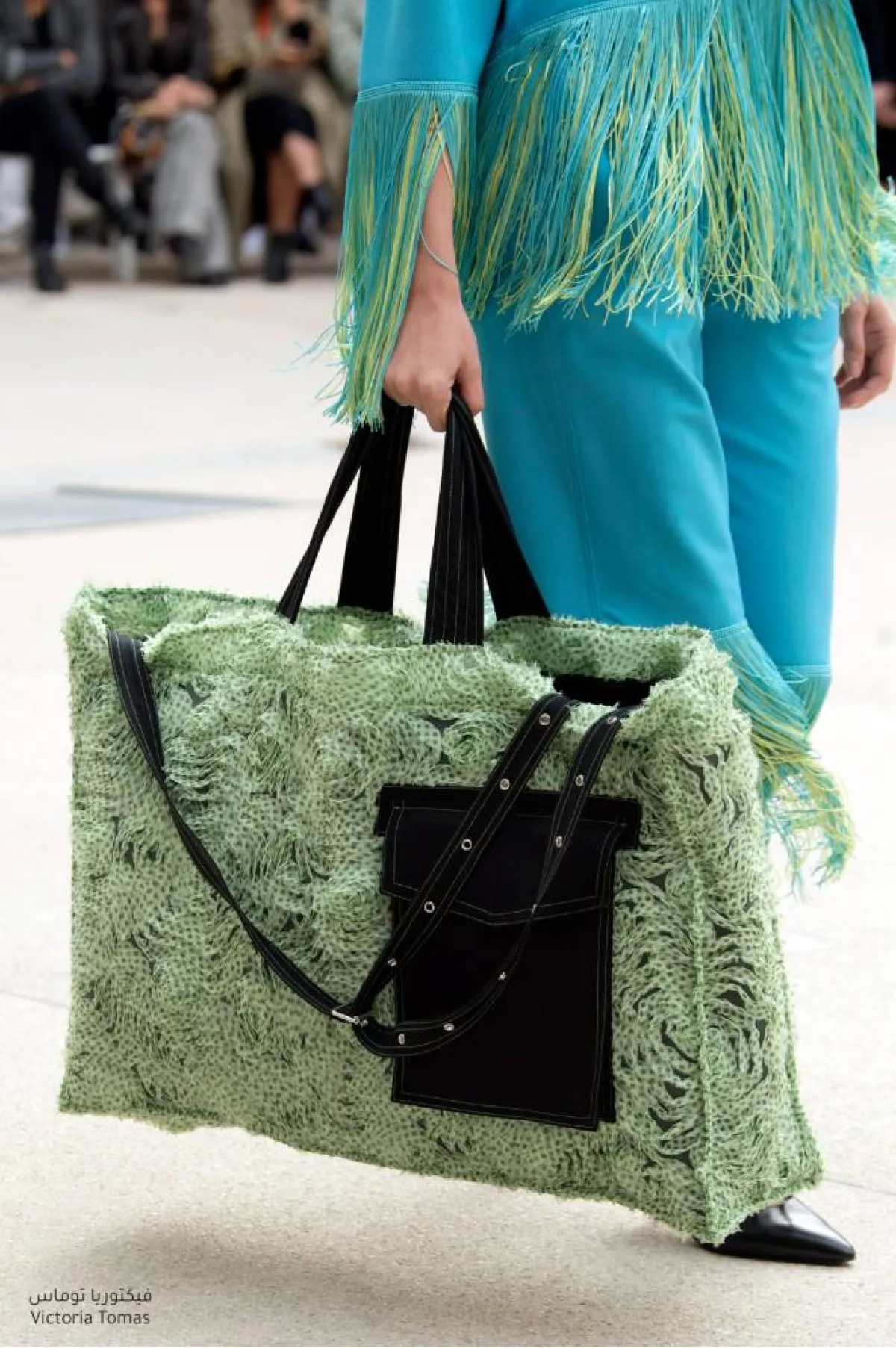 موديلات حقائب ضخمة