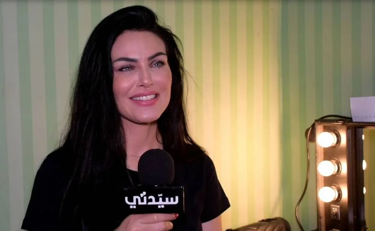 دارين حداد خلال  لقائها بكاميرا " سيدتي" 