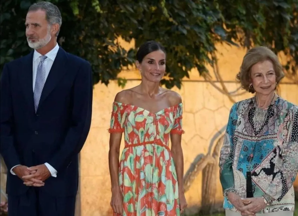 الملك فيليب والملكة ليتيزيا والملكة صوفيا- الصورة من حساب Europe Royals على إنستغرام