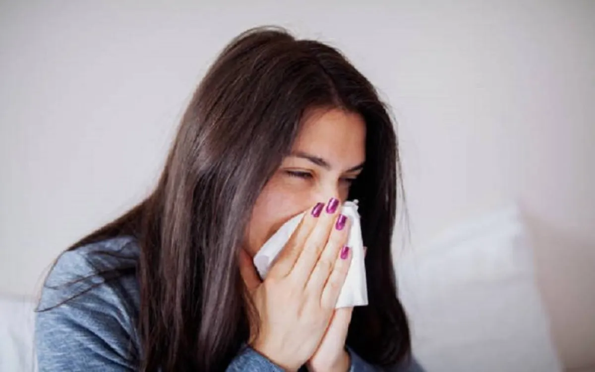 سيلان الأنف أو تغير لون التصريف الخلفي للأنف