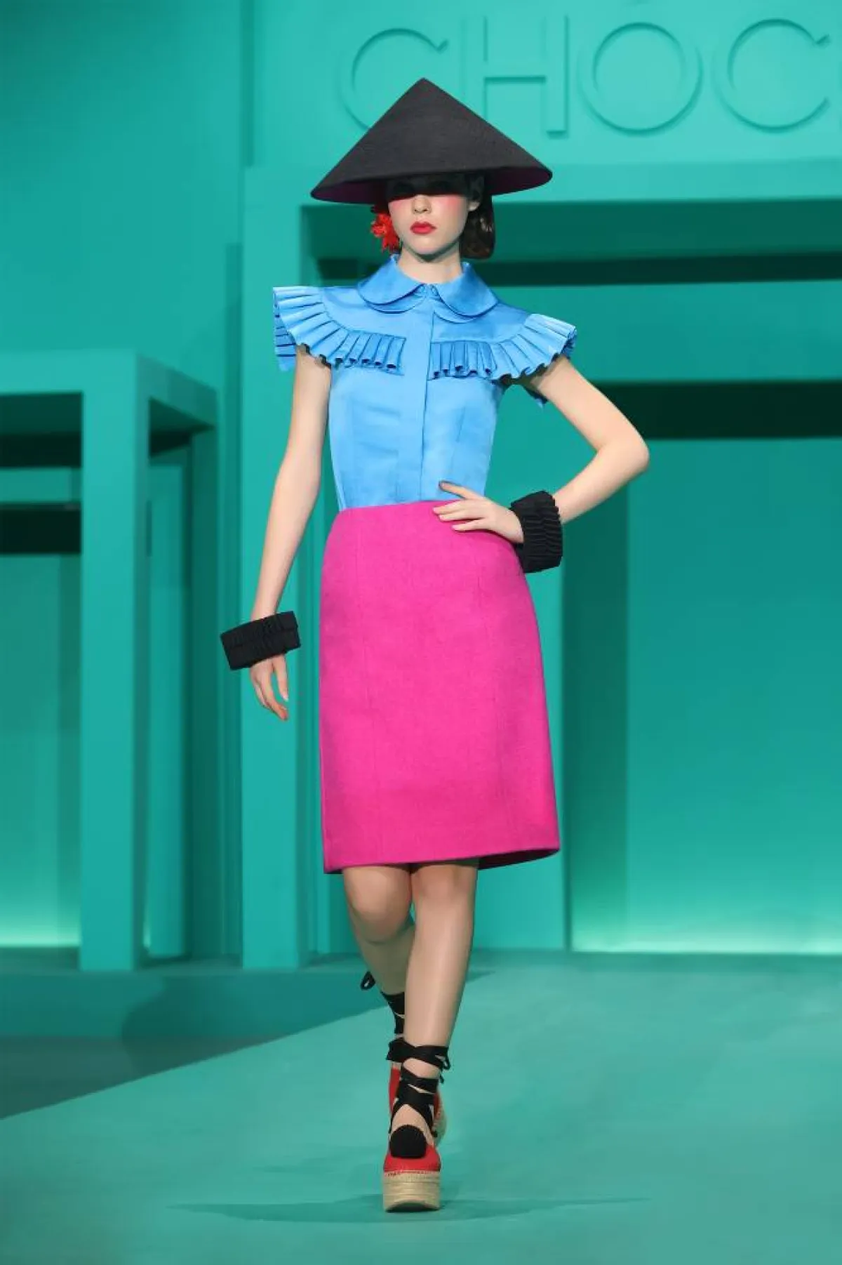 بلوزة باللون الأزرق من أزي فاكتوري AZ Factory