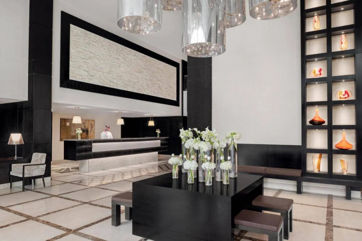 الـ"لوبي" في فندق انتركونتينينتال الخبر