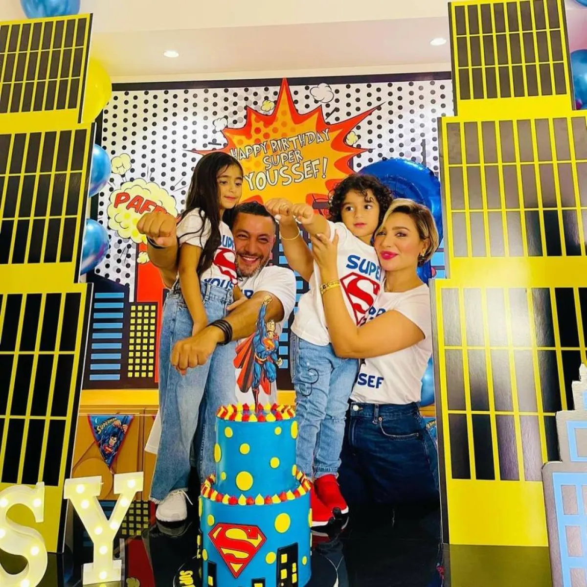 زياد برجي مع أسرته - صورة من حسابه على إنستجرام