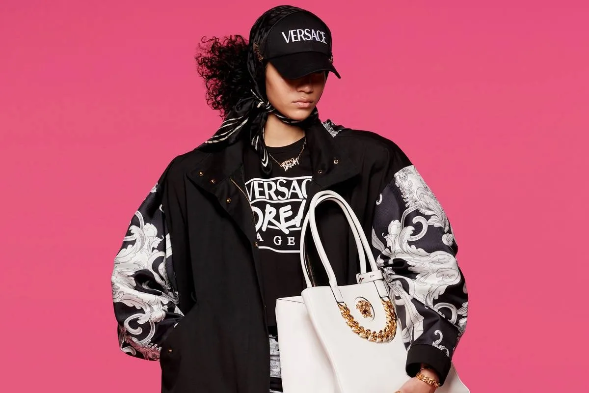 موديلات حقائب باللون الأبيض من عروض ما قبل خريف 2022