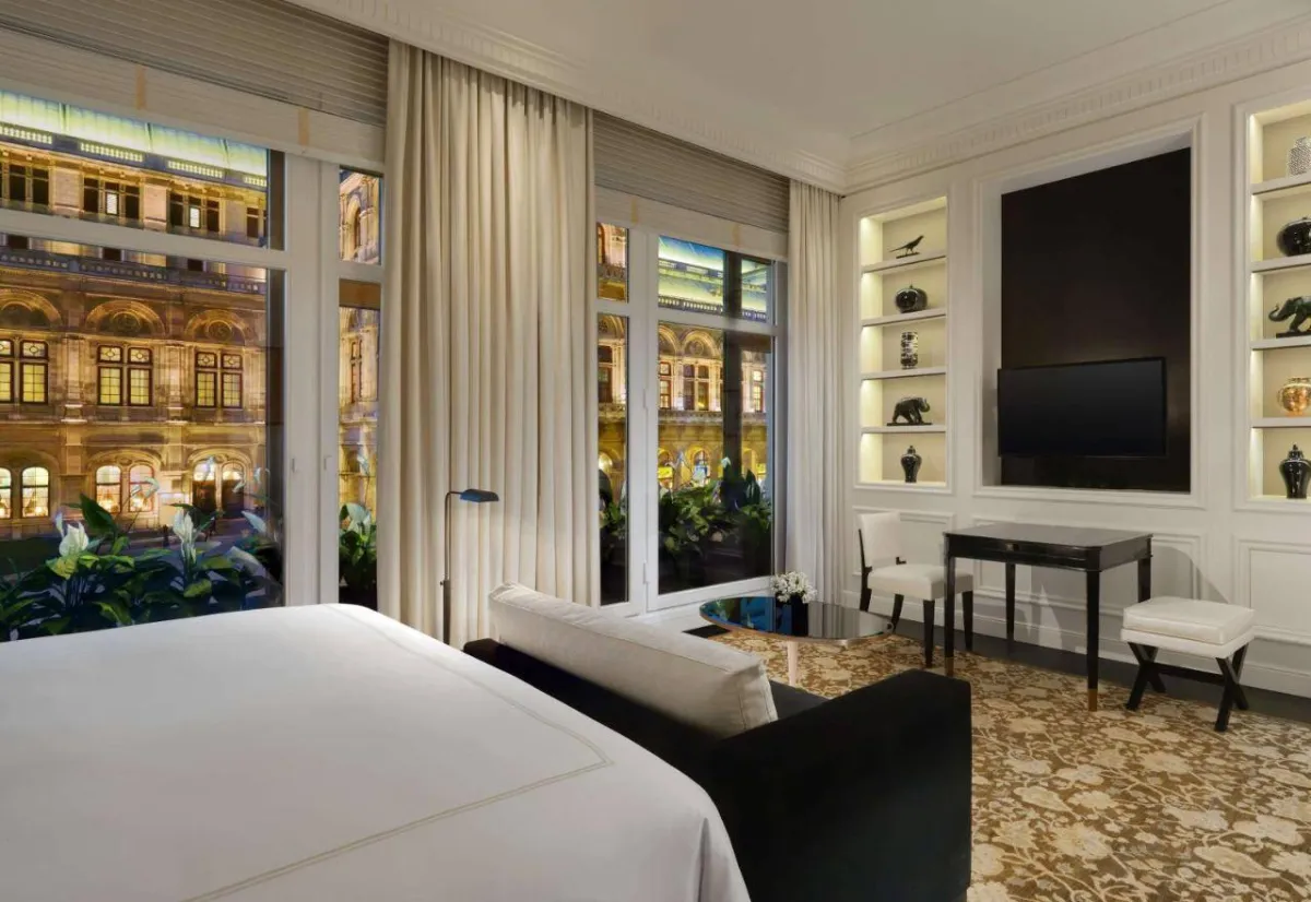 فندق بريستول