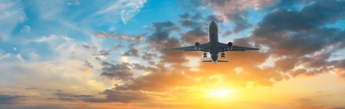 السفر في وقت مبكر من اليوم على متن الطائرة