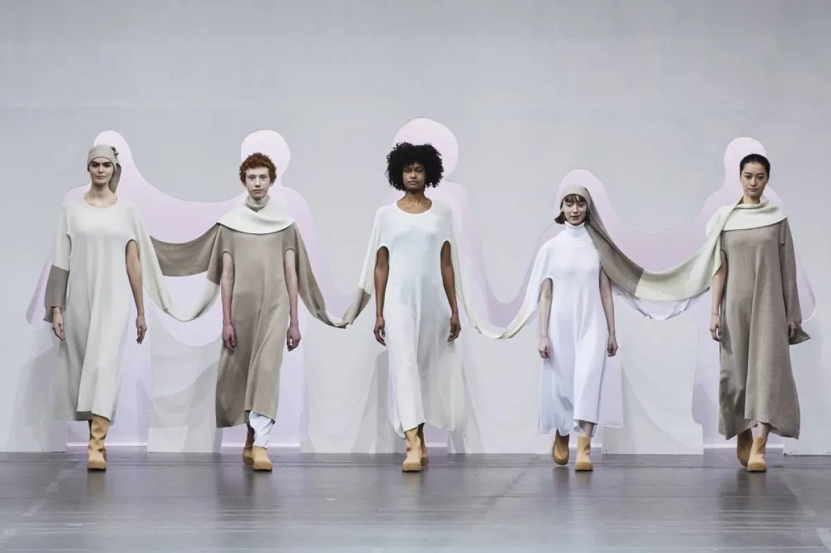 وفاة إيسيه مياكي