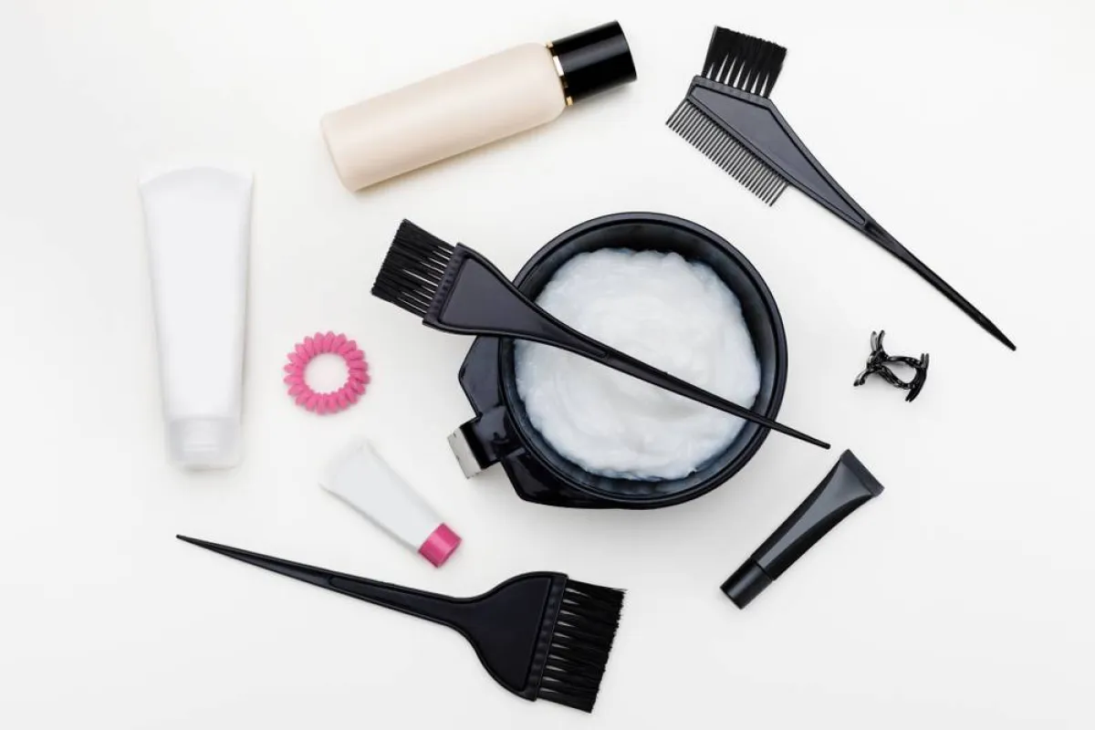 أدوات صبغة الشعر
